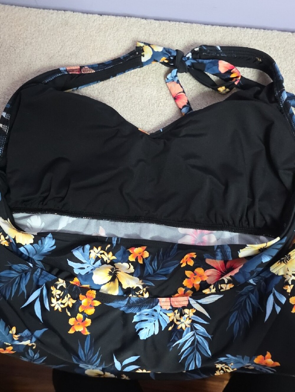 Lands' End Black Halter Floral Women’s Swim Top - Picture 5 of 5